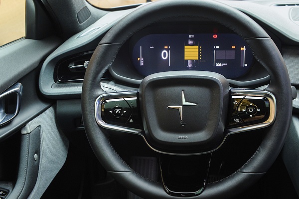 Polestar 2 Ѳ��չ ���� �綯�� ����