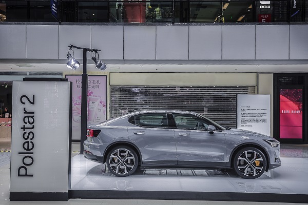 Polestar 2 Ѳ��չ ���� �綯�� ����
